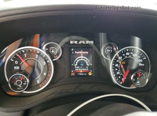 3C63RRGL5RG347749 2024 RAM 3500 White Vista del cuadro de instrumentos