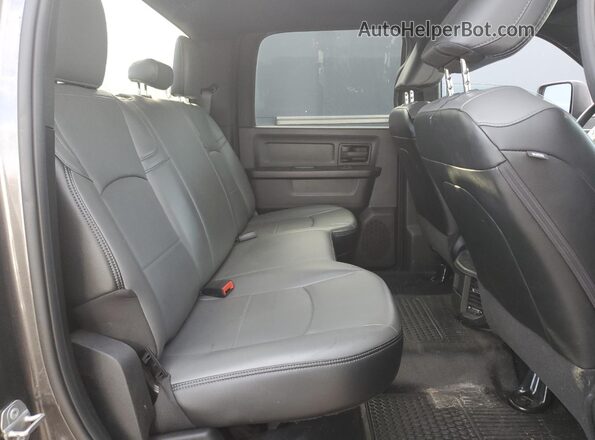3C63RRGL6PG546418 2023 RAM 3500 Gray Rear interior view