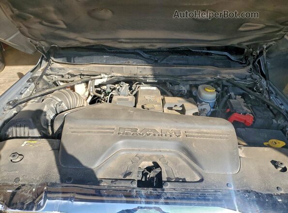 3C63RRGL7NG136000 2022 RAM 3500 Серый Вид задней части салона
