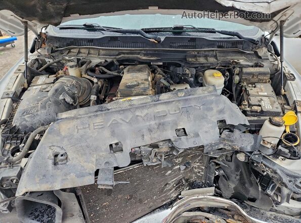 3C63RRKL9GG175939 2016 DODGE RAM White Widok wnętrza z tyłu