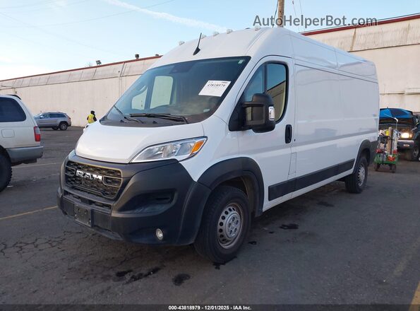 3C6LRVDG3RE139980 2024 RAM PROMASTER 2500 Белый Передняя левая четверть