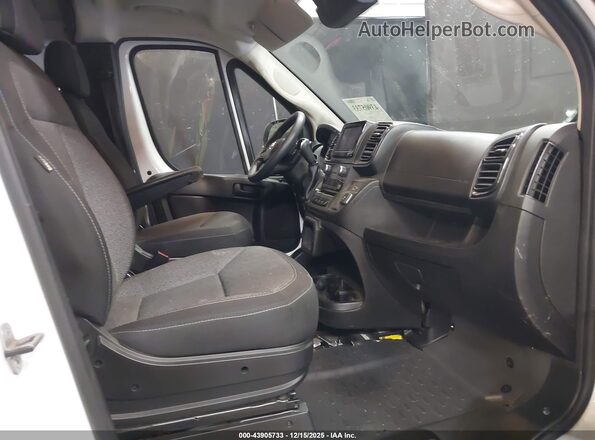3C6LRVDG4RE133010 2024 RAM PROMASTER 2500 White წინა სალონის ხედი