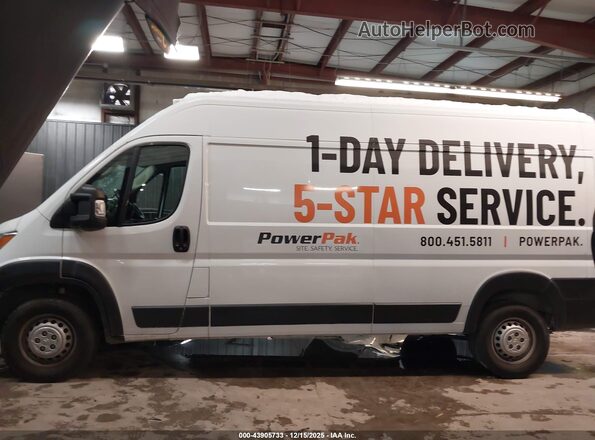3C6LRVDG4RE133010 2024 RAM PROMASTER 2500 White სალონის 360-გრადუსიანი ხედი