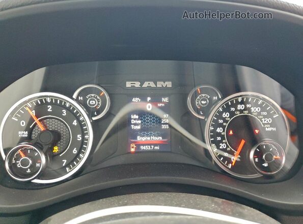 3C6MR4AJ1RG285152 2024 RAM 2500 Белый Вид щитка приборов