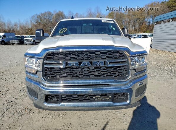 3C6MR4AJ1RG285152 2024 RAM 2500 Белый Вид спереди
