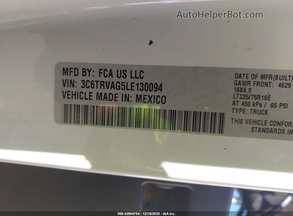 3C6TRVAG5LE130094 2020 RAM PROMASTER 1500 White Engine compartment view