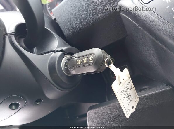 3C6TRVDG5LE103649 2020 RAM PROMASTER 2500 White Dashboard view