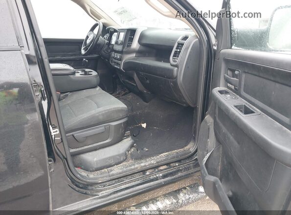 3C6UR5CL0LG267754 2020 RAM 2500 Black Widok wnętrza z przodu