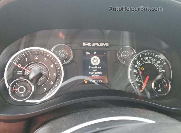 3C6UR5DJ5RG341921 2024 RAM 2500 White Instrument cluster view