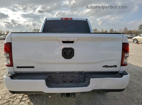 3C6UR5DL1RG305838 2024 RAM 2500 White Vista trasera