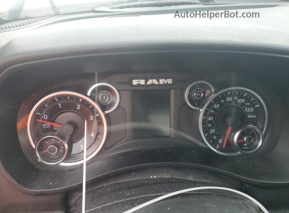 3C6UR5DL2NG178642 2022 RAM 2500 White Instrument cluster view