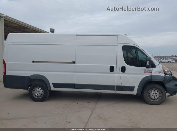 3C6URVJG2HE544719 2017 RAM PROMASTER 3500 White Rear interior view