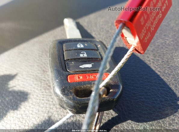 3CZRU5H38MM702927 2021 HONDA HR-V Silver Widok deski rozdzielczej