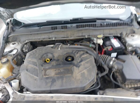 3FA6P0D92JR206751 2018 FORD FUSION Silver Vista trasera