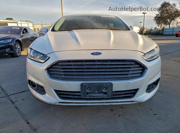 3FA6P0HD2GR195838 2016 FORD FUSION Белый Вид спереди