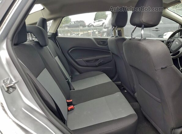 3FADP4AJ1JM143099 2018 FORD FIESTA Silver 