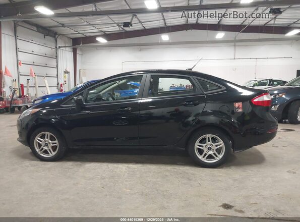 3FADP4BJ3JM138775 2018 FORD FIESTA Black Սալոնի 360 աստիճան տեսք