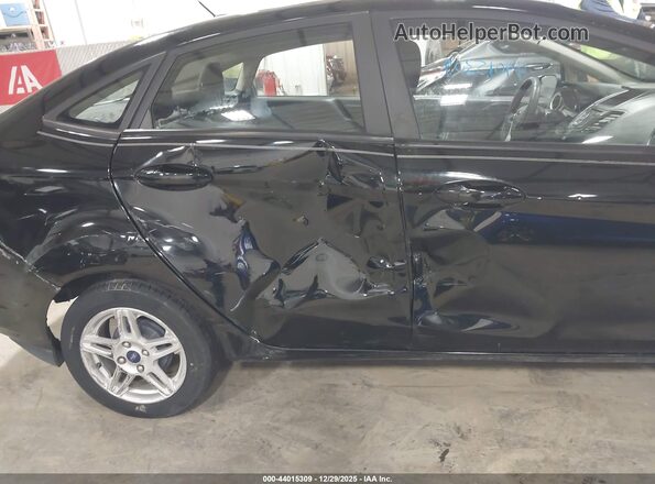 3FADP4BJ3JM138775 2018 FORD FIESTA Black Դիմացի տեսք