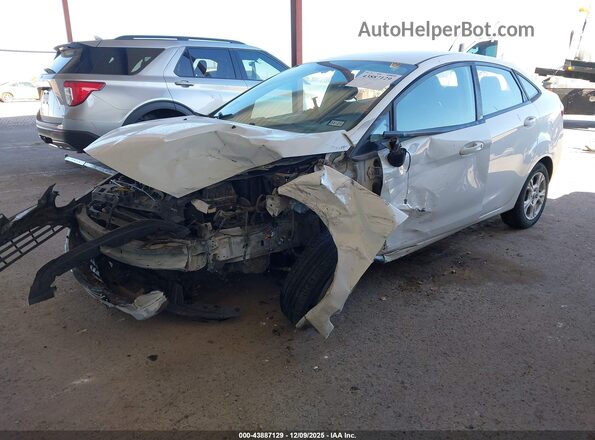 3FADP4BJXGM105880 2016 FORD FIESTA Белый Передняя левая четверть