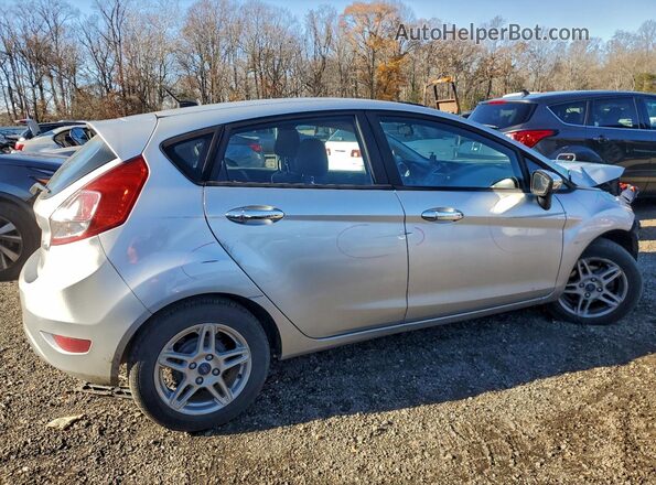 3FADP4EJ2HM115087 2017 FORD FIESTA Серебряный Задняя правая четверть