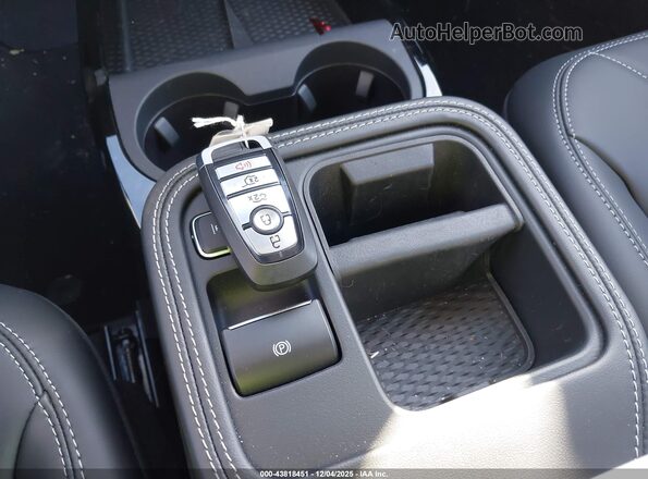 3FMTK1R49SMA47459 2025 FORD MUSTANG MACH-E Light Blue წინა პანელის ხედი