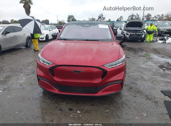3FMTK3R79NMA01592 2022 FORD MUSTANG MACH-E PREMI Красный Вид задней части салона