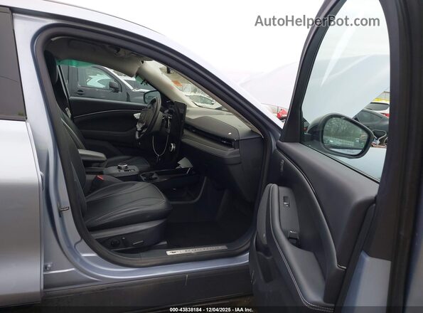 3FMTK3RM4NMA57252 2022 FORD MUSTANG MACH-E PREMI Blue Vista interior delantera