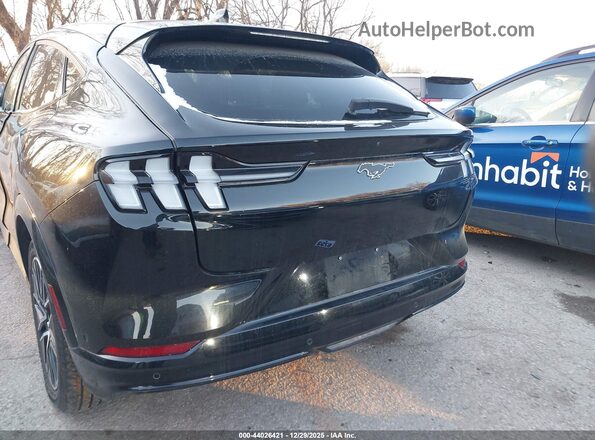 3FMTK3SU0RMA04497 2024 FORD MUSTANG MACH-E PREMI Black 