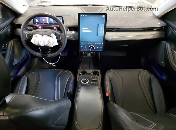 3FMTK3SU7NMA16933 2022 FORD MUSTANG MACH-E PREMI Черный Вид панели приборов
