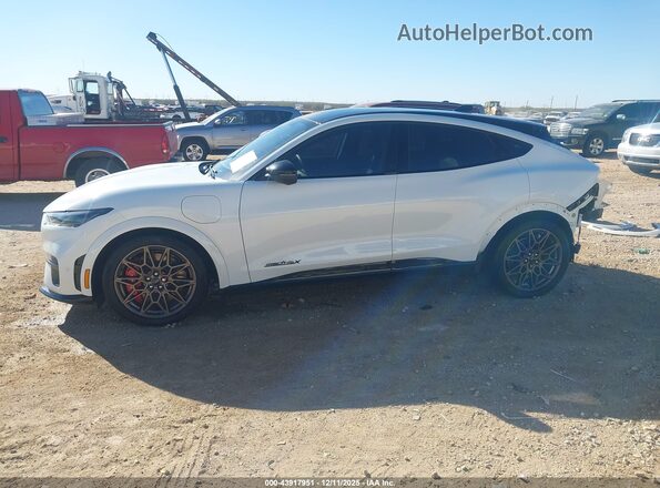 3FMTK4SX3RMA28809 2024 FORD MUSTANG MACH-E White 