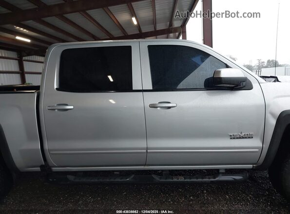 3GCPCREC8GG338488 2016 CHEVROLET SILVERADO Серебряный Вид задней части салона