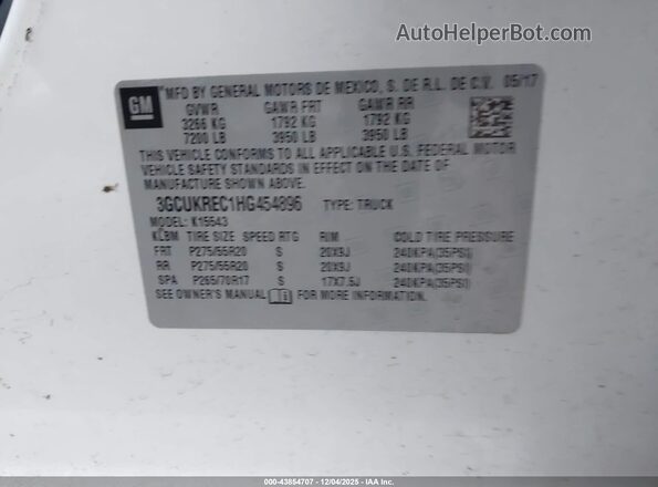 3GCUKREC1HG454896 2017 CHEVROLET SILVERADO White Vista del compartimento del motor