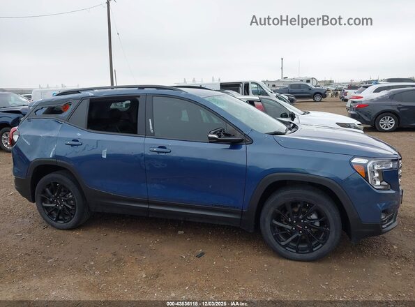 3GKALPEG1RL133512 2024 GMC TERRAIN Blue Rear interior view