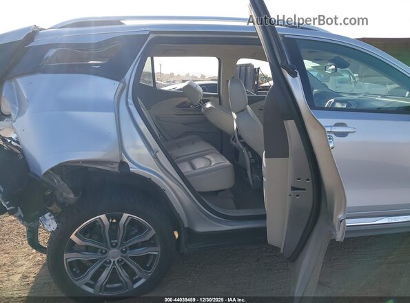 3GKALSEX1JL298922 2018 GMC TERRAIN Silver Widok naklejki z numerem VIN
