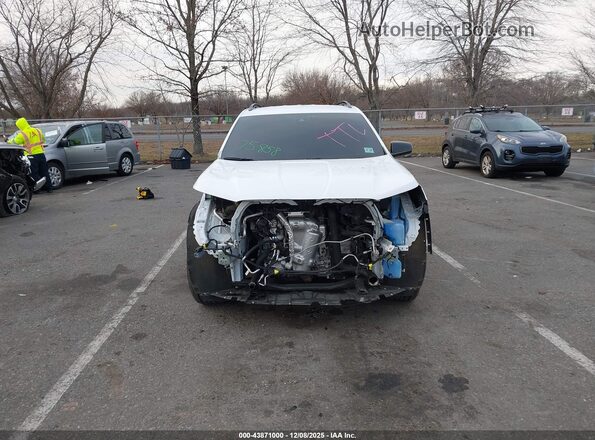 3GKALTEG5RL240426 2024 GMC TERRAIN White Instrument cluster view