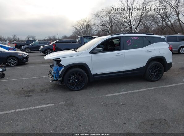 3GKALTEG5RL240426 2024 GMC TERRAIN White Front left