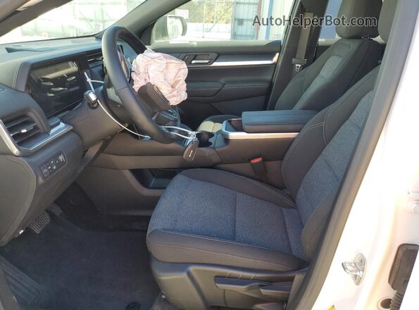3GKALUEG0SL276553 2025 GMC TERRAIN White Вид салону спереду