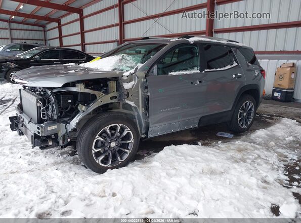 3GKALUEG3TL204084 2026 GMC TERRAIN Gray Vista tres cuartos delantera izquierda