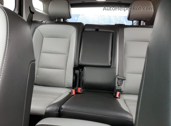 3GKALVEG0PL117030 2023 GMC TERRAIN Blue Вид задніх сидінь