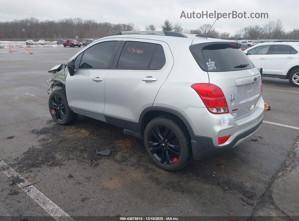 3GNCJLSB0JL216016 2018 CHEVROLET TRAX Silver Задня ліва чверть