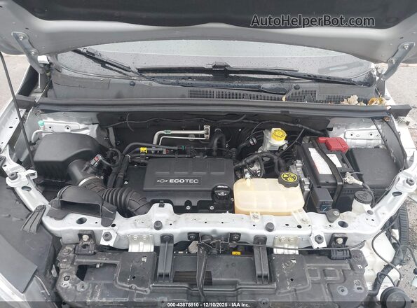 3GNCJLSB0JL216016 2018 CHEVROLET TRAX Silver Вид ззаду