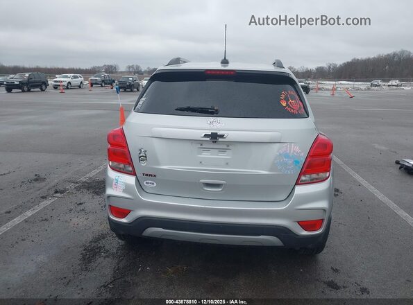 3GNCJLSB0JL216016 2018 CHEVROLET TRAX Silver 