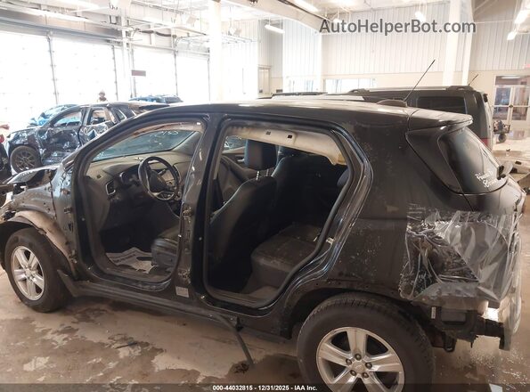 3GNCJLSB8JL265061 2018 CHEVROLET TRAX Black 