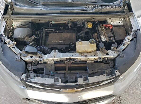 3GNCJLSB9JL204396 2018 CHEVROLET TRAX Silver Engine compartment view