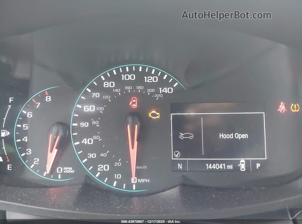 3GNCJNSB3JL206575 2018 CHEVROLET TRAX Black Widok tylnych siedzeń