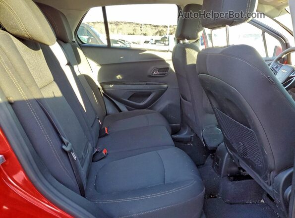 3GNCJPSB4JL208119 2018 CHEVROLET TRAX Red Rear interior view