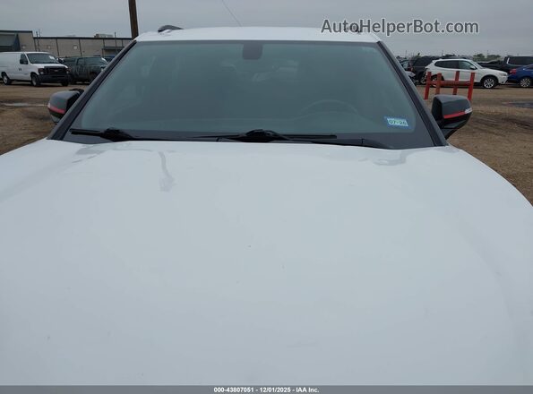 3GNKBCR44LS681097 2020 CHEVROLET BLAZER White Widok z przodu
