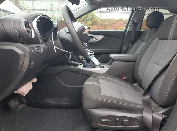 3GNKBHR43PS164408 2023 CHEVROLET BLAZER Silver Widok wnętrza z przodu