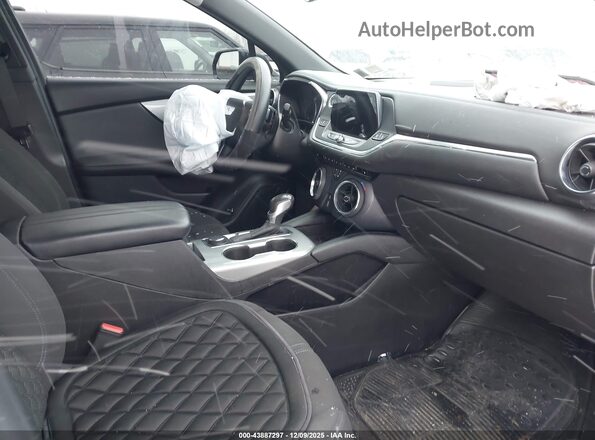 3GNKBHRS9LS600106 2020 CHEVROLET BLAZER Черный Вид салона спереди