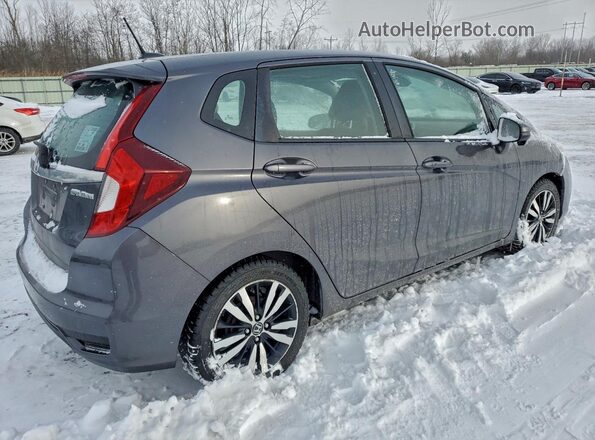 3HGGK5H88JM721327 2018 HONDA FIT Gray 